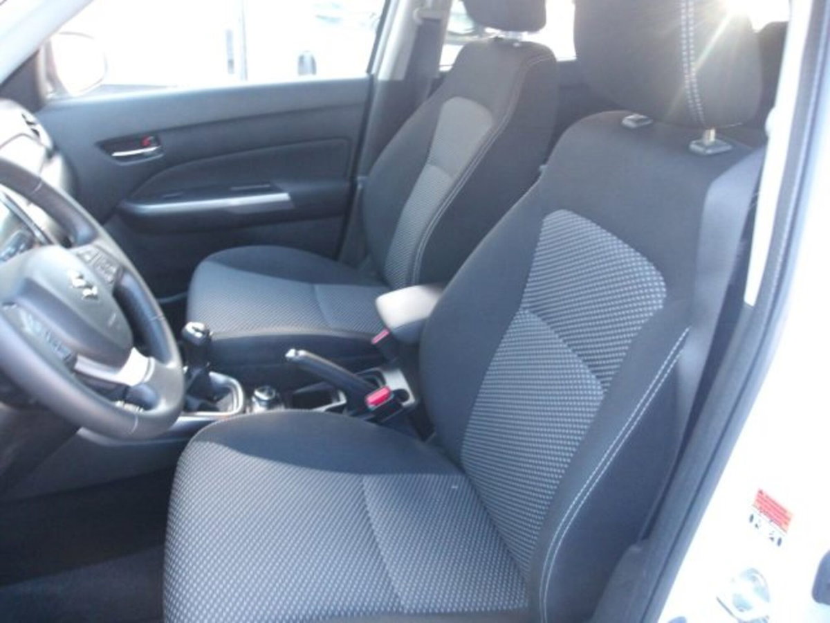 Suzuki Vitara 1.0 Boosterjet 4WD AllGrip Cool (9)