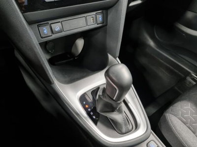 Toyota Yaris Cross 1.5 Hybrid 5p. E-CVT AWD-i Trend (14)