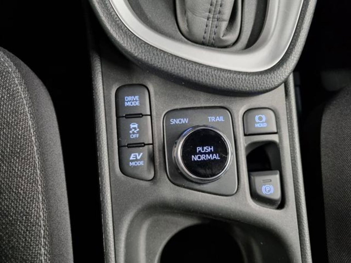 Toyota Yaris Cross 1.5 Hybrid 5p. E-CVT AWD-i Trend (17)
