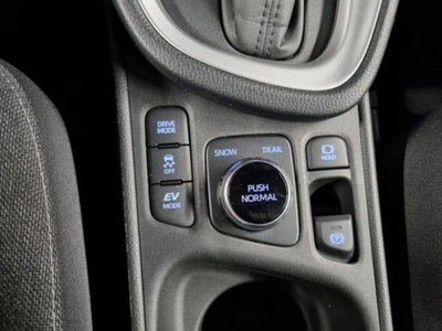 Toyota Yaris Cross 1.5 Hybrid 5p. E-CVT AWD-i Trend (17)
