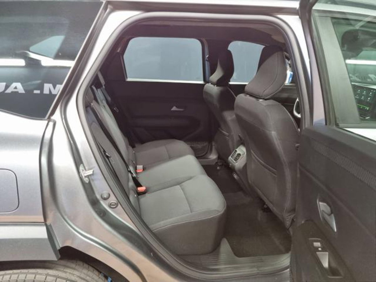 Dacia Bigster 1.2 mild hybrid Expression 140cv (18)