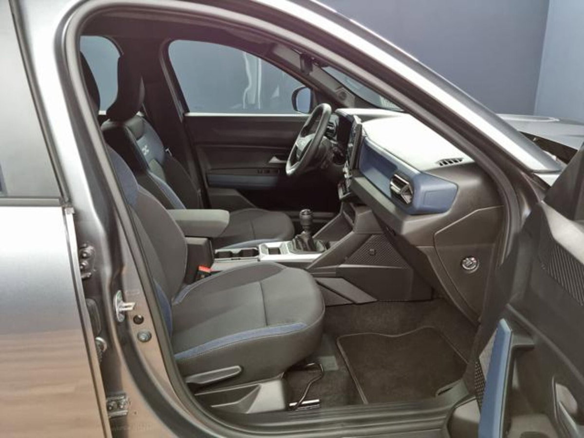 Dacia Bigster 1.2 mild hybrid Expression 140cv (8)