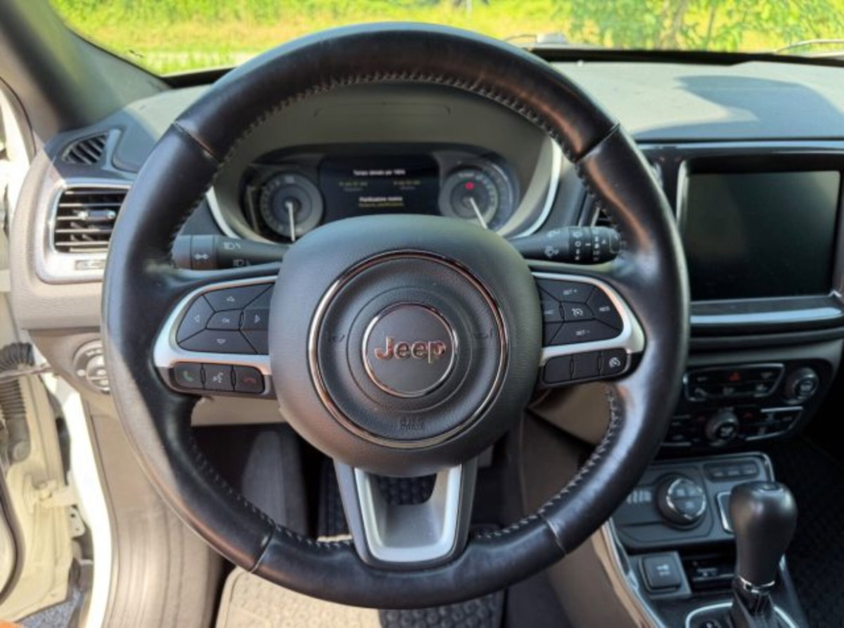 Jeep Compass 1.3 T4 240CV PHEV AT6 4xe S (11)