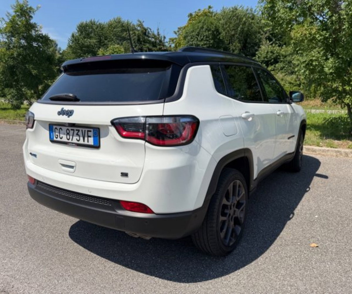 Jeep Compass 1.3 T4 240CV PHEV AT6 4xe S (4)