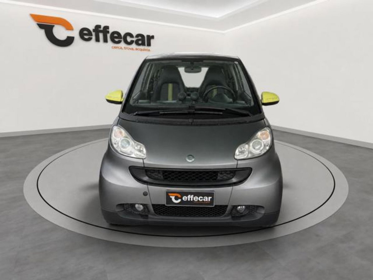 smart Fortwo 1000 52 kW MHD coupé passion (2)