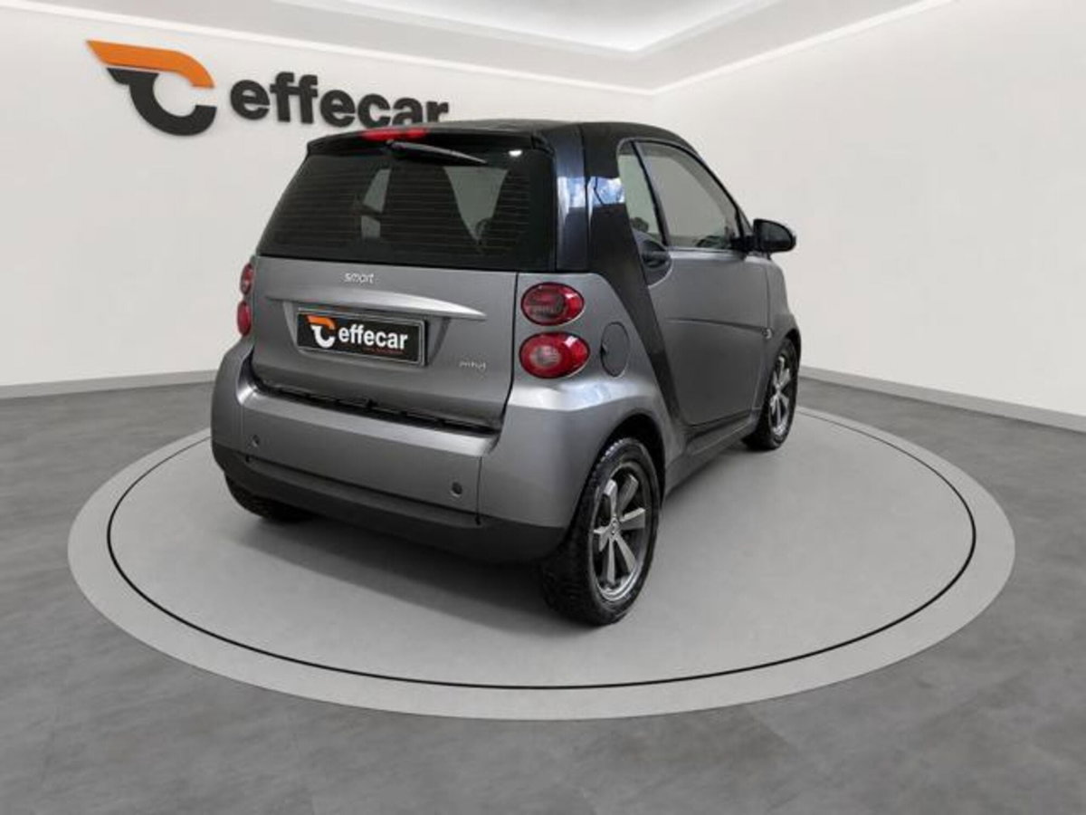 smart Fortwo 1000 52 kW MHD coupé passion (6)