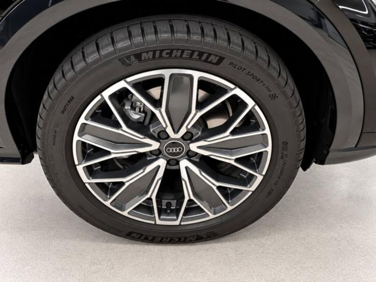 Audi Q5 Sportback 2.0 tfsi mhev+ S line edition 204cv s-tronic (10)
