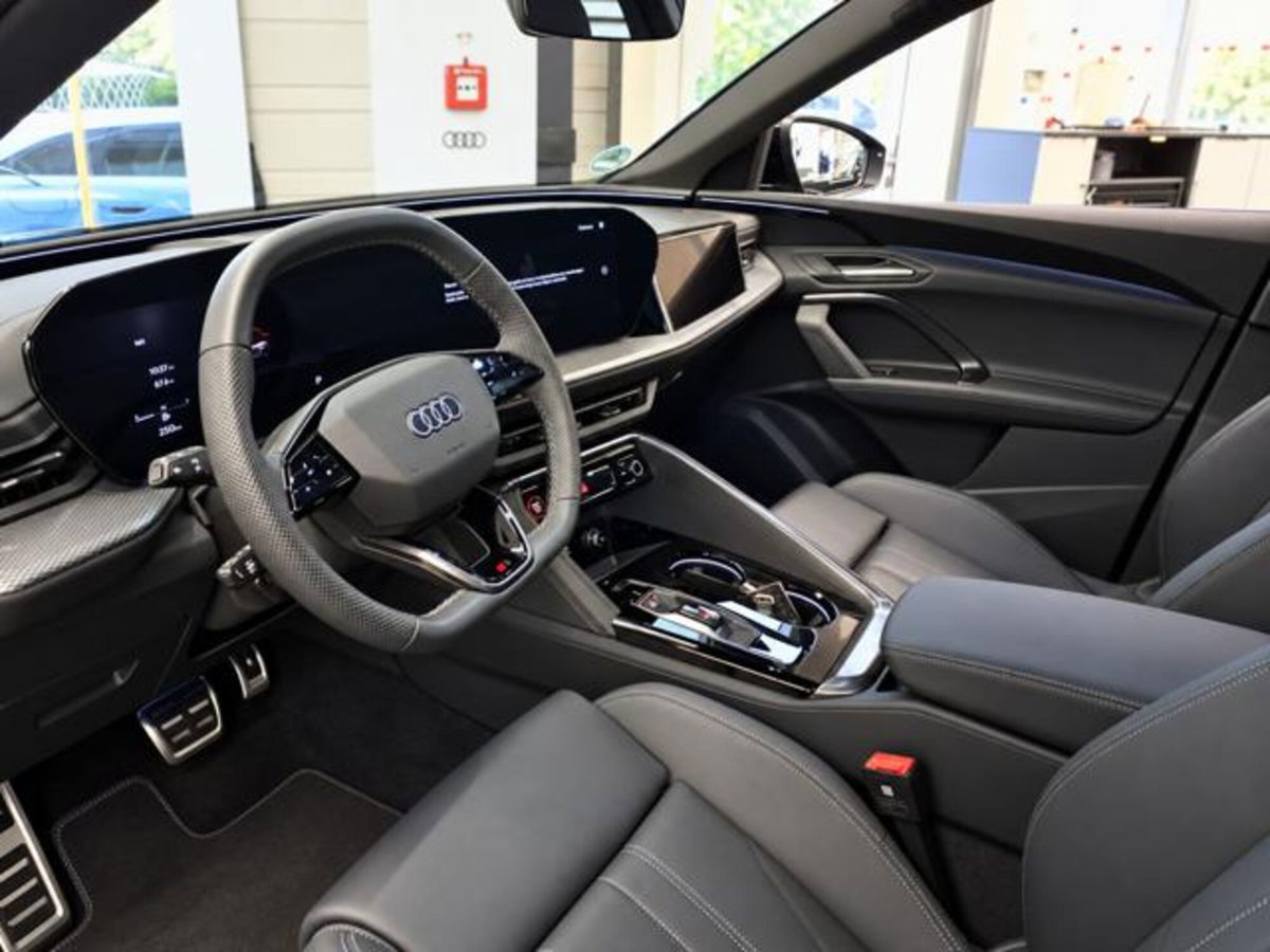 Audi Q5 Sportback 2.0 tfsi mhev+ S line 204cv s-tronic (3)
