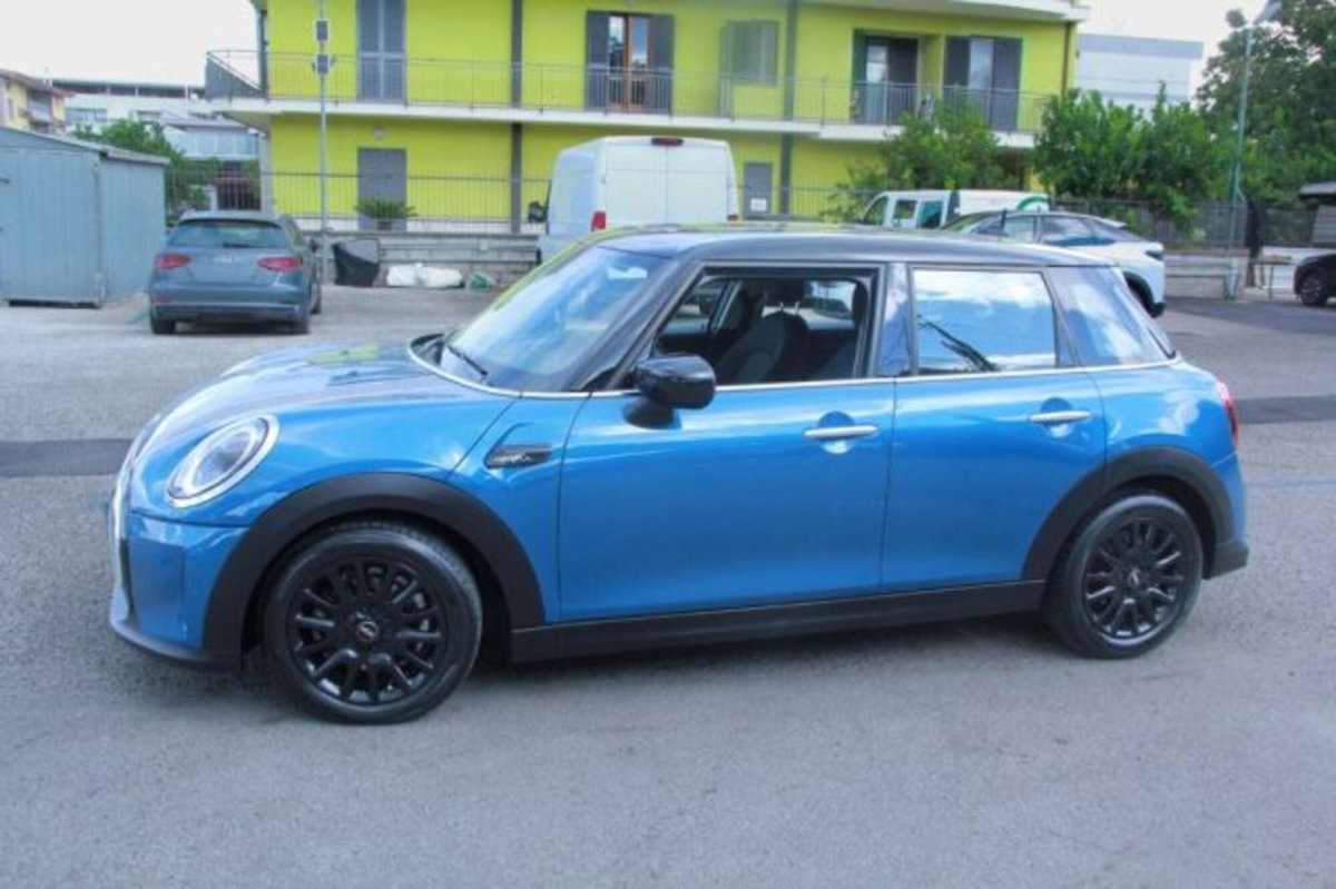 MINI Mini 1.5 Cooper 5 porte (3)