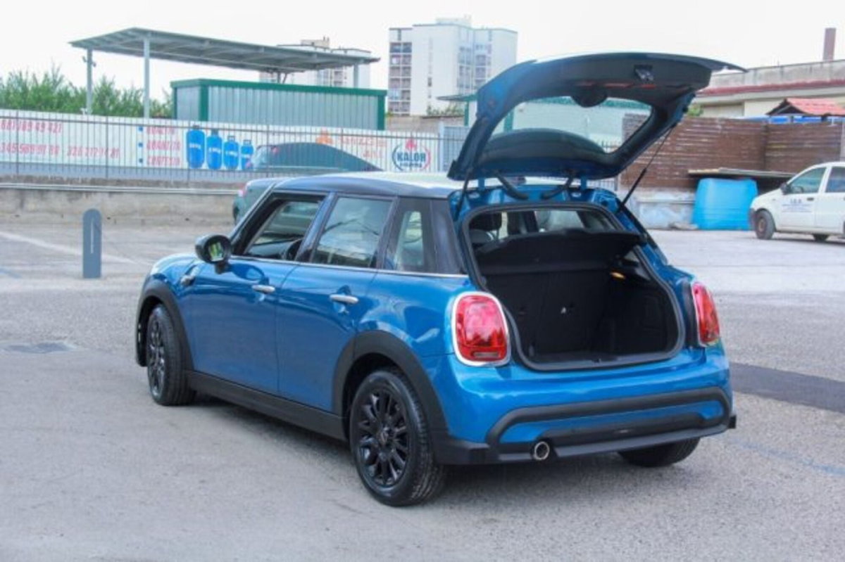 MINI Mini 1.5 Cooper 5 porte (6)