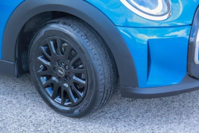 MINI Mini 1.5 Cooper 5 porte (7)