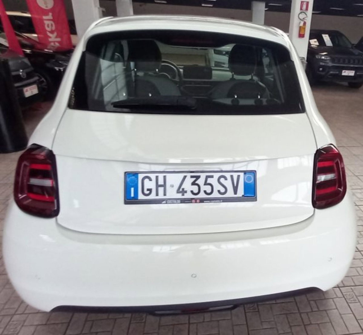 Fiat 500e Icon Berlina 42 kWh (4)