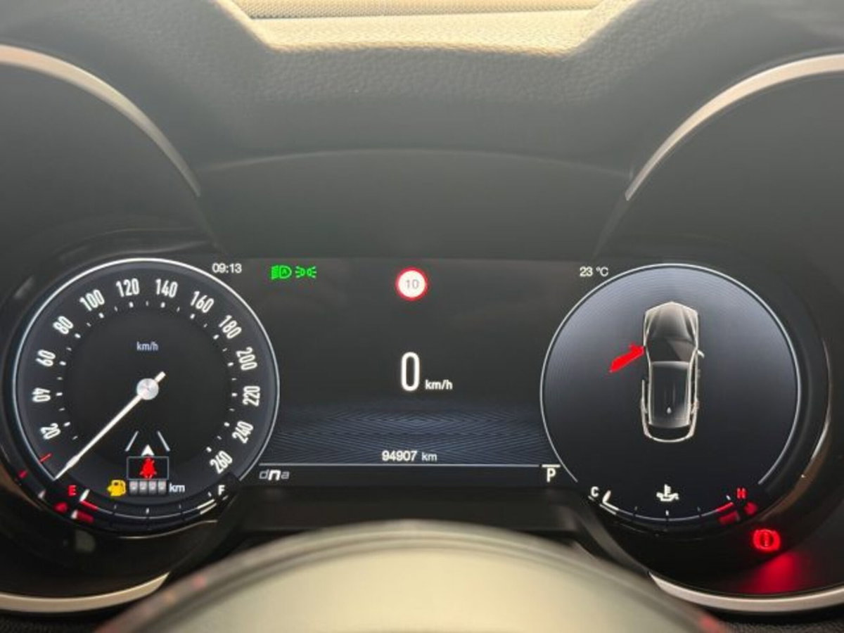 Alfa Romeo Stelvio Stelvio 2.2 Turbodiesel 160 CV AT8 RWD Sprint (11)
