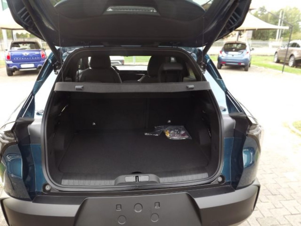 Alfa Romeo Junior 1.2 ibrida 145cv edct6 (15)