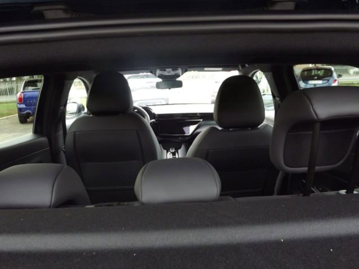 Alfa Romeo Junior 1.2 ibrida 145cv edct6 (18)