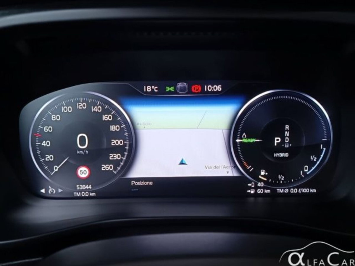 Volvo XC40 T5 Recharge Plug-in Hybrid automatico Core (10)