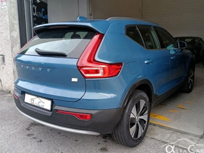Volvo XC40 T5 Recharge Plug-in Hybrid automatico Core (2)