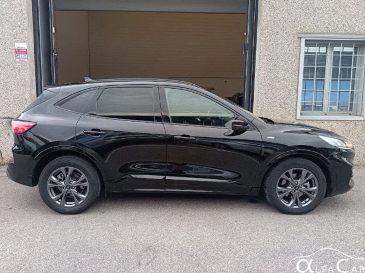 Ford Kuga 2.5 Full Hybrid 190 CV CVT 2WD ST-Line Design (18)