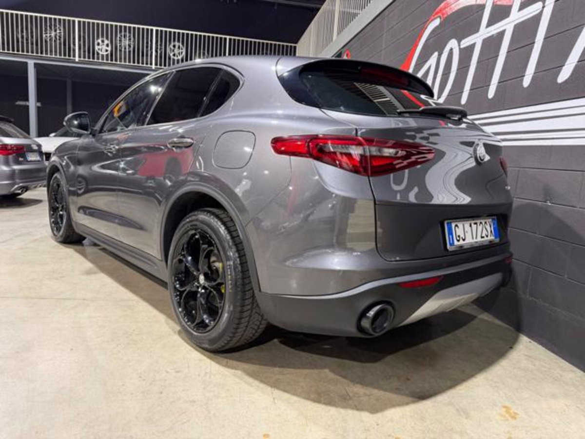 Alfa Romeo Stelvio Stelvio 2.2 Turbodiesel 160 CV AT8 RWD Sprint (5)