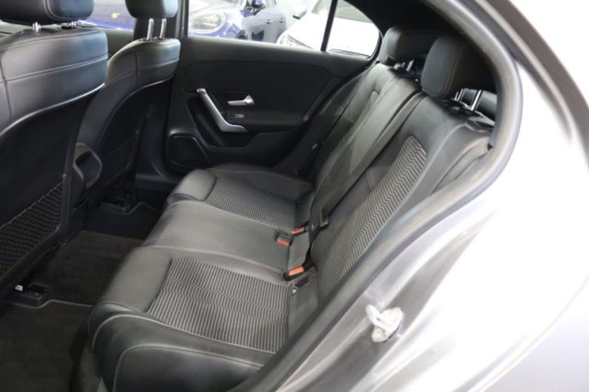 Mercedes-Benz Classe A Sedan 180 Automatic 4p. Sport (11)