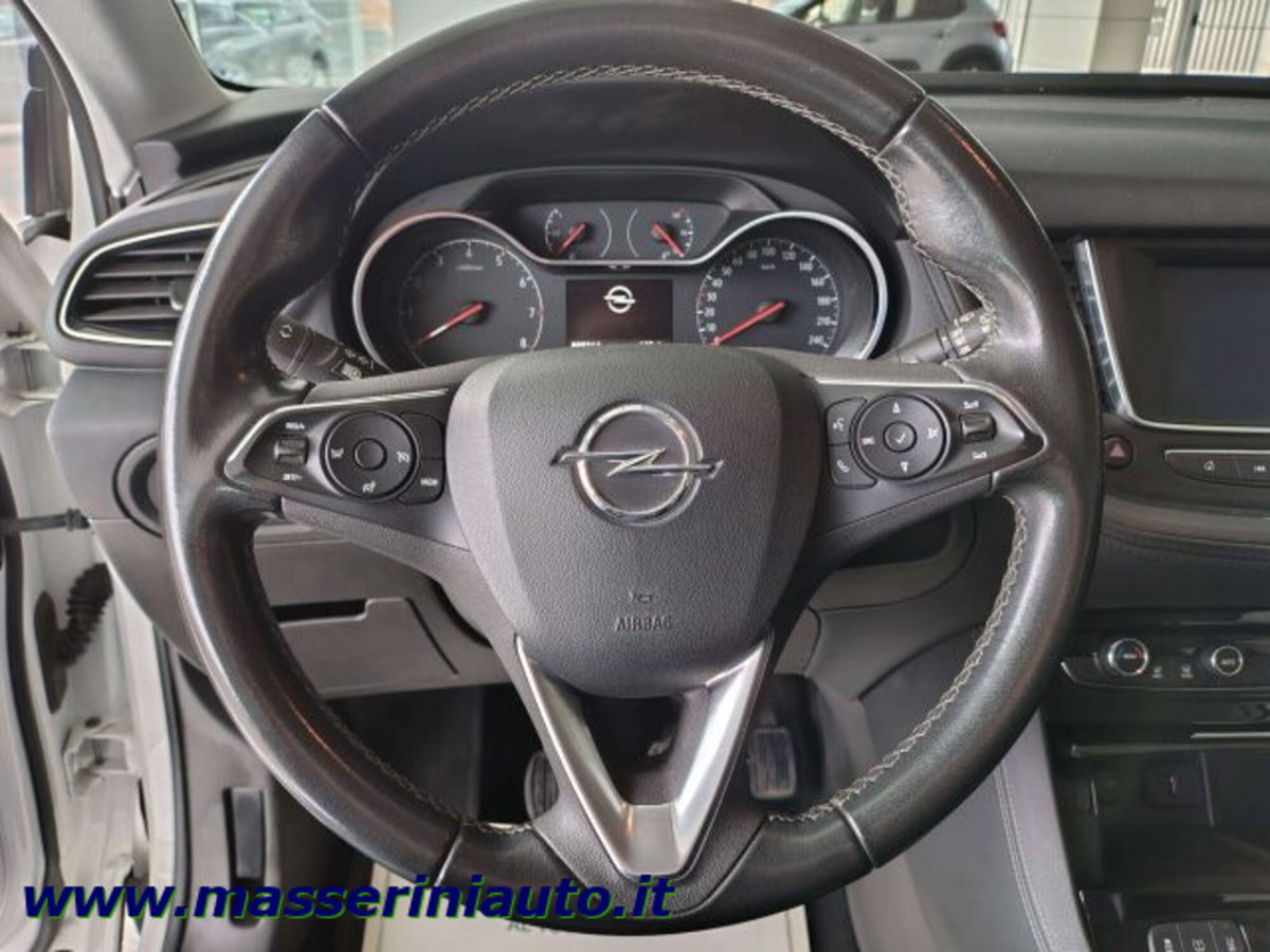 Opel Grandland X 1.5 diesel Ecotec Start&Stop Innovation (13)