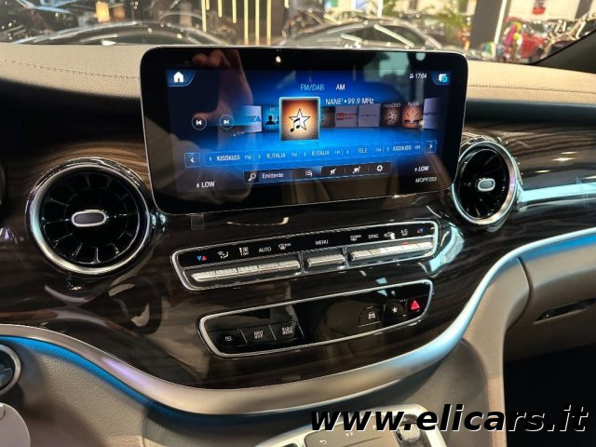 Mercedes-Benz Classe V Extralong 300 d Exclusive 4matic auto (10)