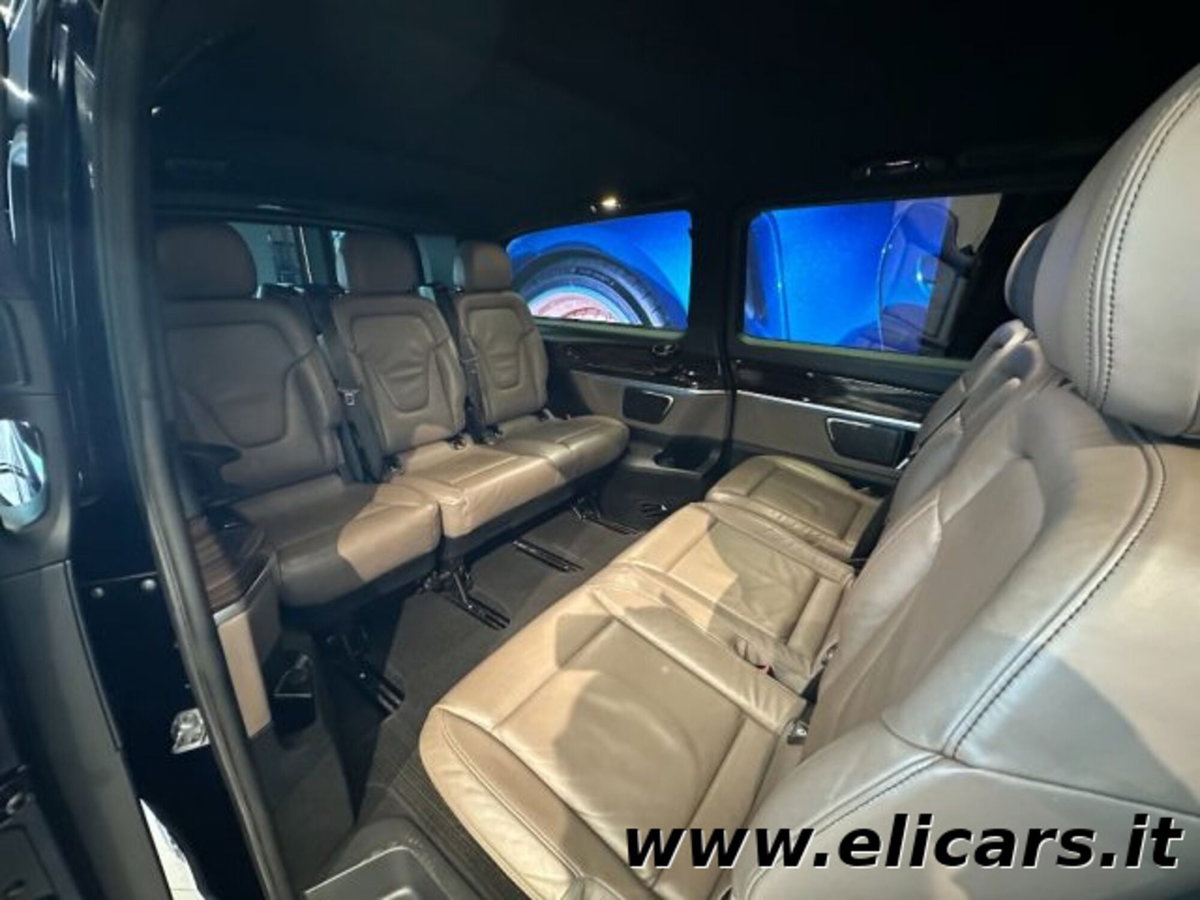 Mercedes-Benz Classe V Extralong 300 d Exclusive 4matic auto (15)