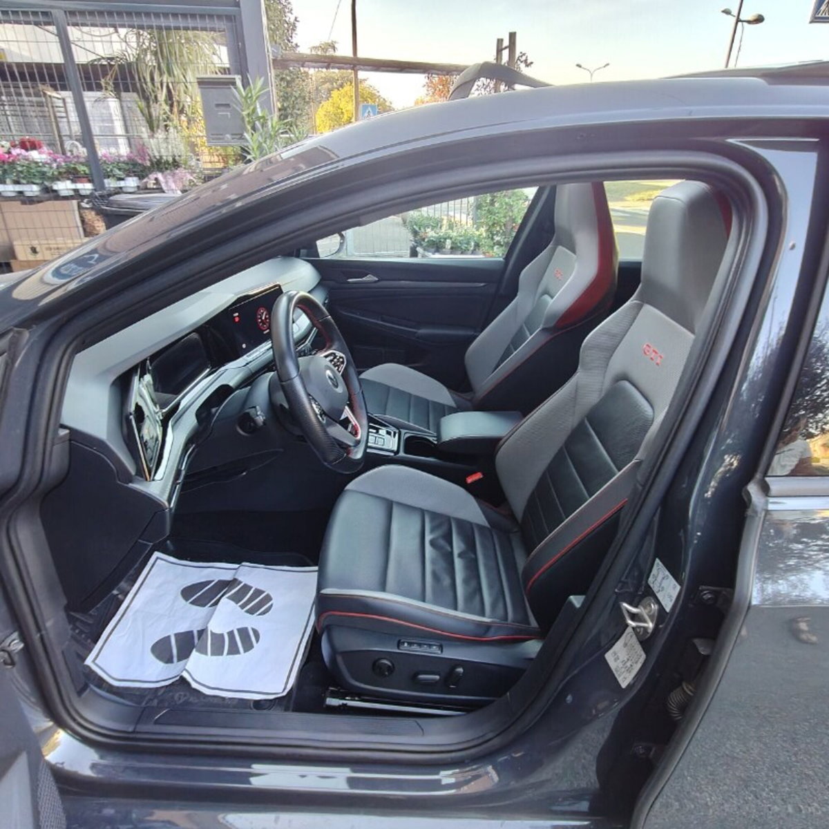 Volkswagen Golf 2.0 TSI GTI DSG (17)