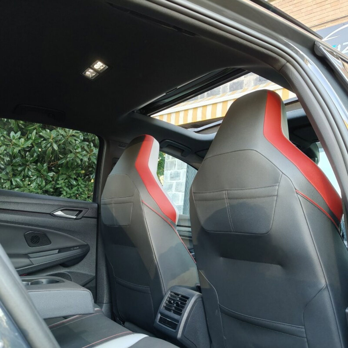 Volkswagen Golf 2.0 TSI GTI DSG (19)