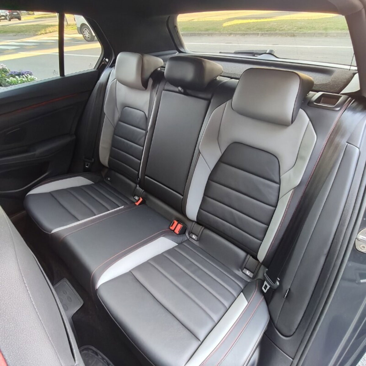Volkswagen Golf 2.0 TSI GTI DSG (20)
