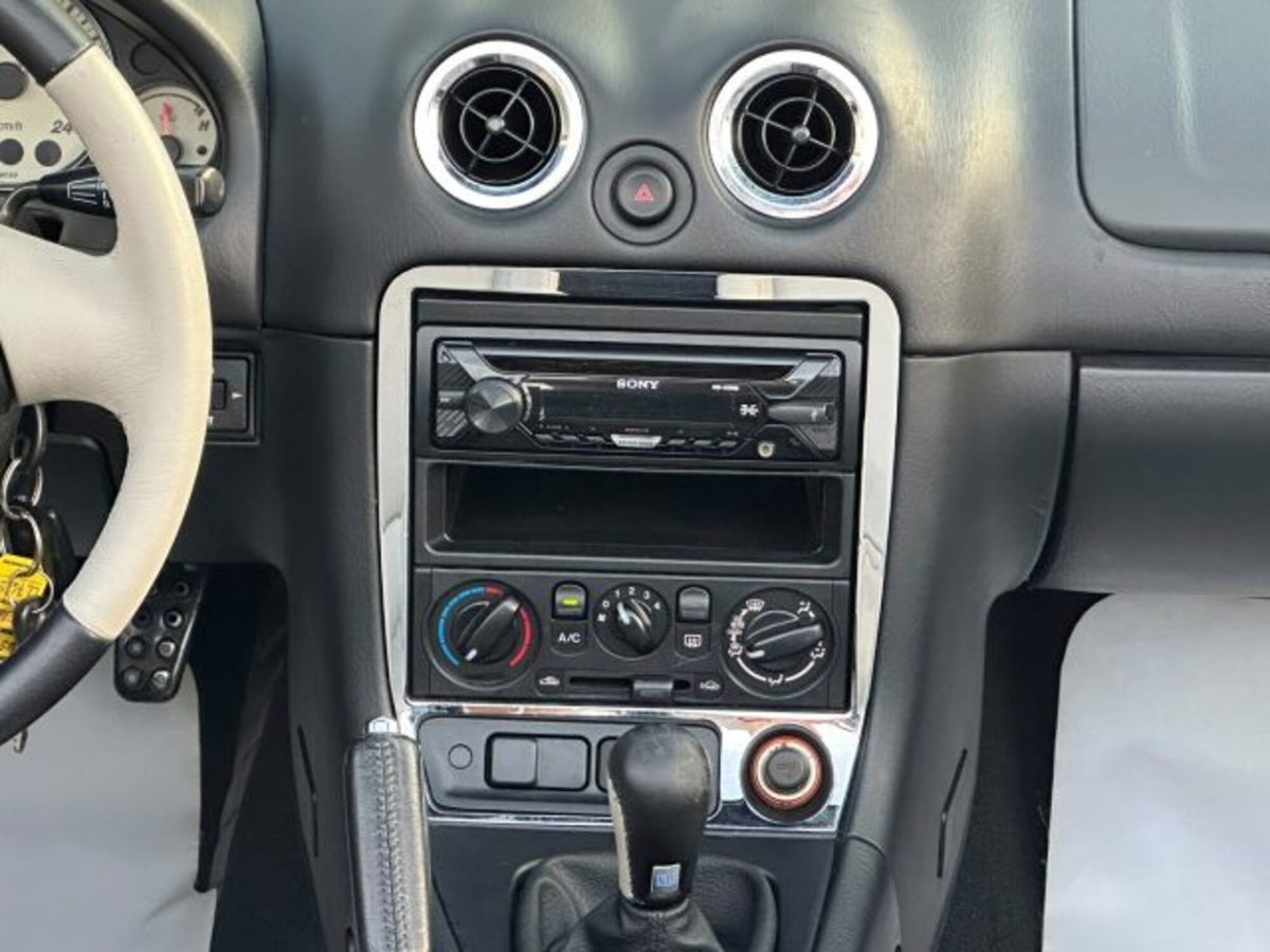 Mazda MX-5 1.6i 16V cat Trilogy (10)