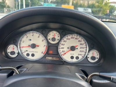 Mazda MX-5 1.6i 16V cat Trilogy (9)