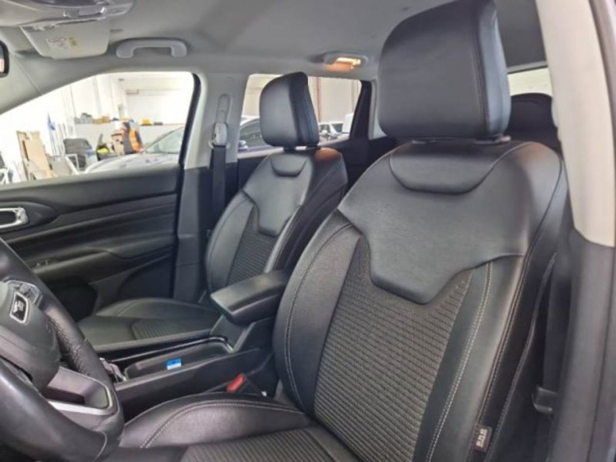 Jeep Compass 1.3 T4 190CV PHEV AT6 4xe Business Plus (11)