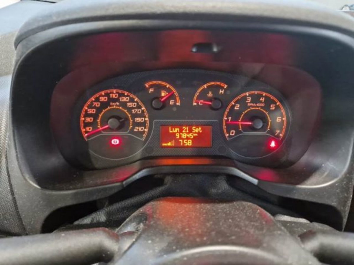 Fiat Qubo 1.4 8V 77 CV Easy (10)