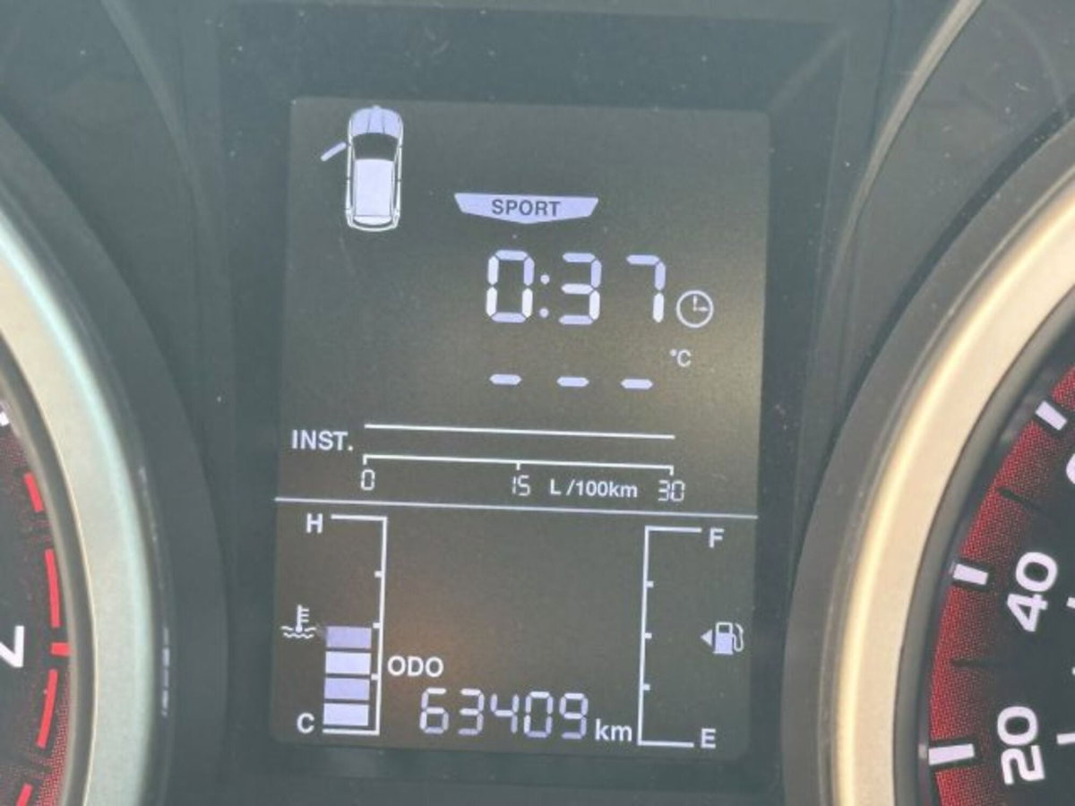 Ssangyong Tivoli 1.6 2WD Go (8)