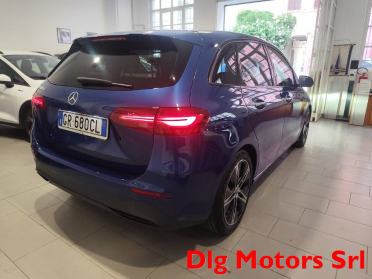 Mercedes-Benz Classe B 180 d AMG Line Premium Plus auto (7)