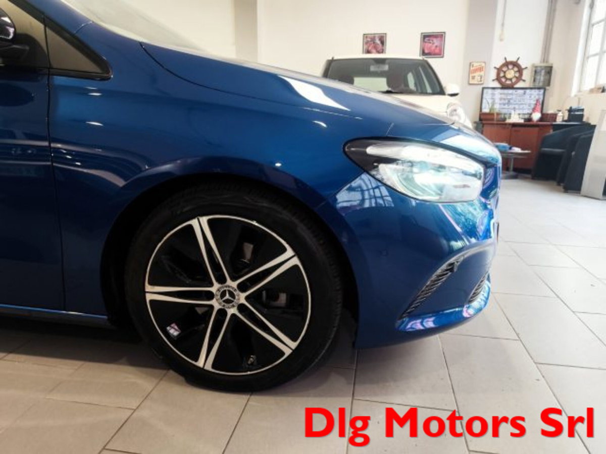 Mercedes-Benz Classe B 180 d AMG Line Premium Plus auto (8)