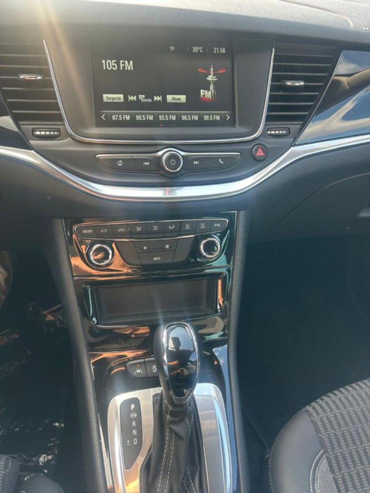 Opel Astra 1.5 CDTI 122 CV S&S AT9 5 porte Business Elegance (7)