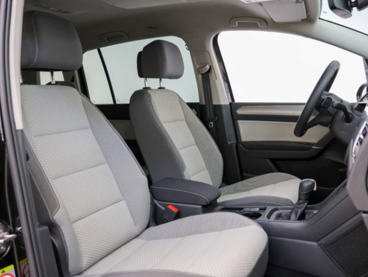 Volkswagen Touran 1.5 tsi Edition 150cv (11)