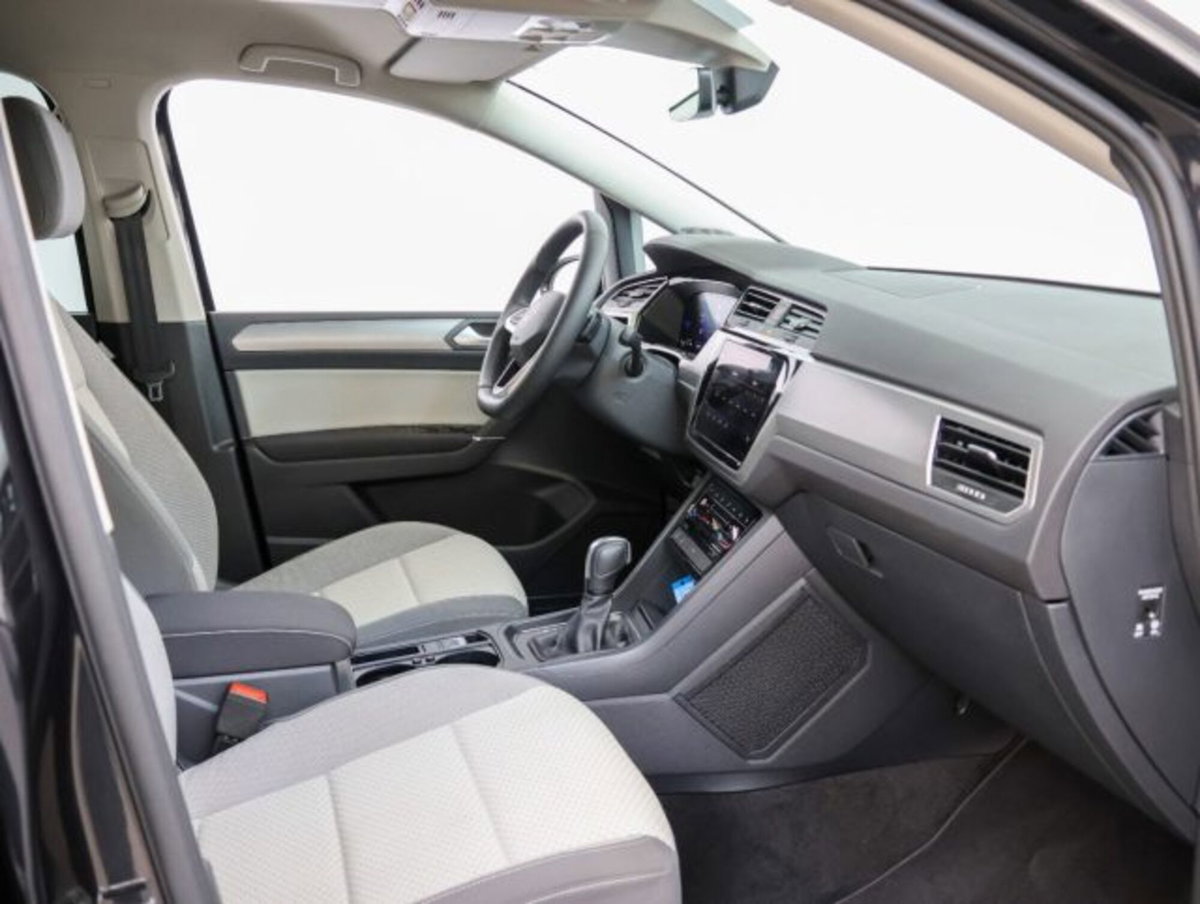 Volkswagen Touran 1.5 tsi Edition 150cv (12)