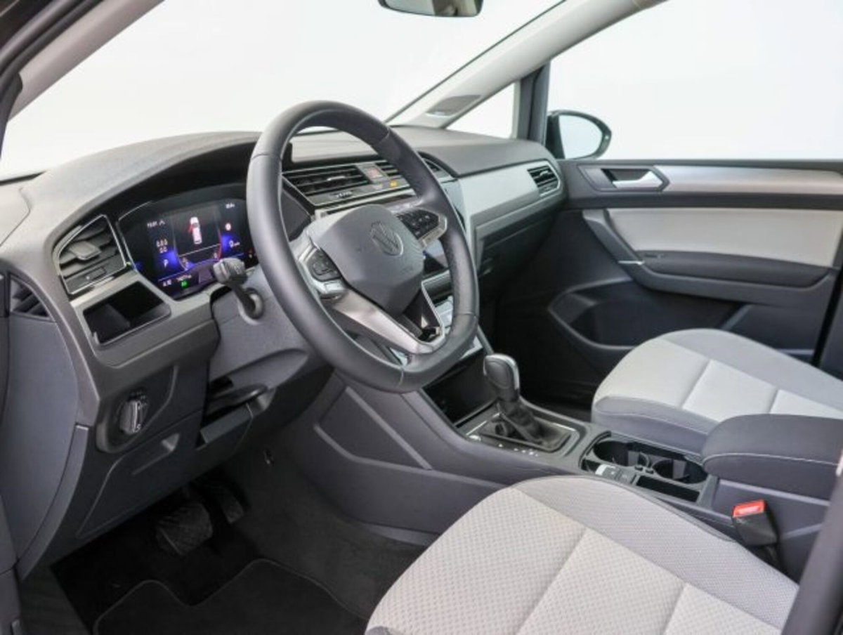 Volkswagen Touran 1.5 tsi Edition 150cv (9)