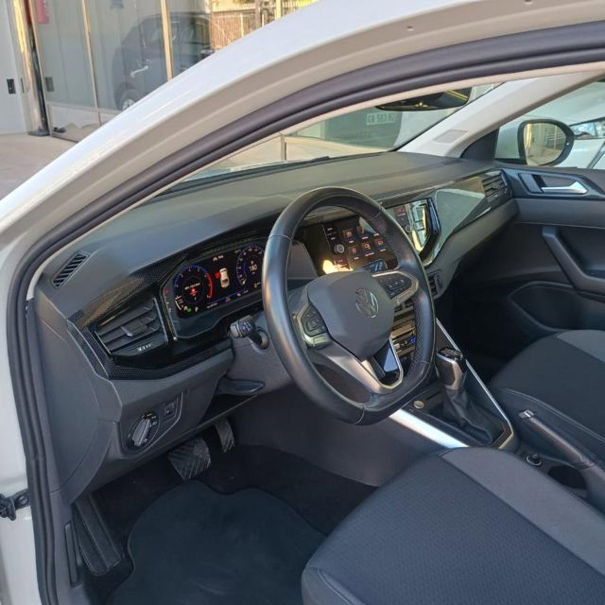 Volkswagen Taigo 1.0 TSI 110 CV DSG Life (13)