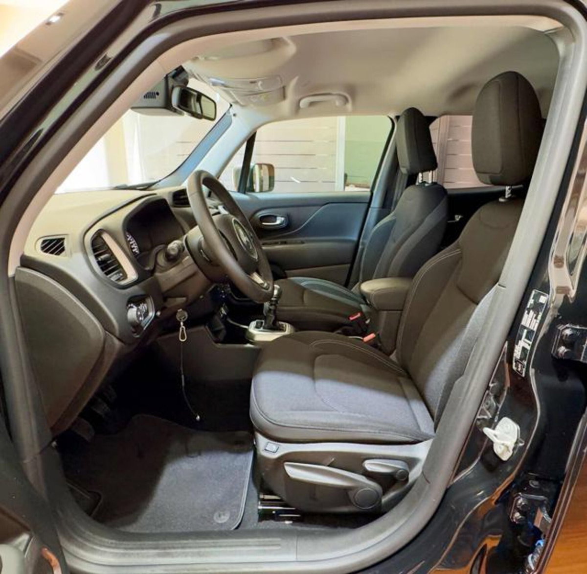 Jeep Renegade 1.6 Mjt 130 CV Limited (10)