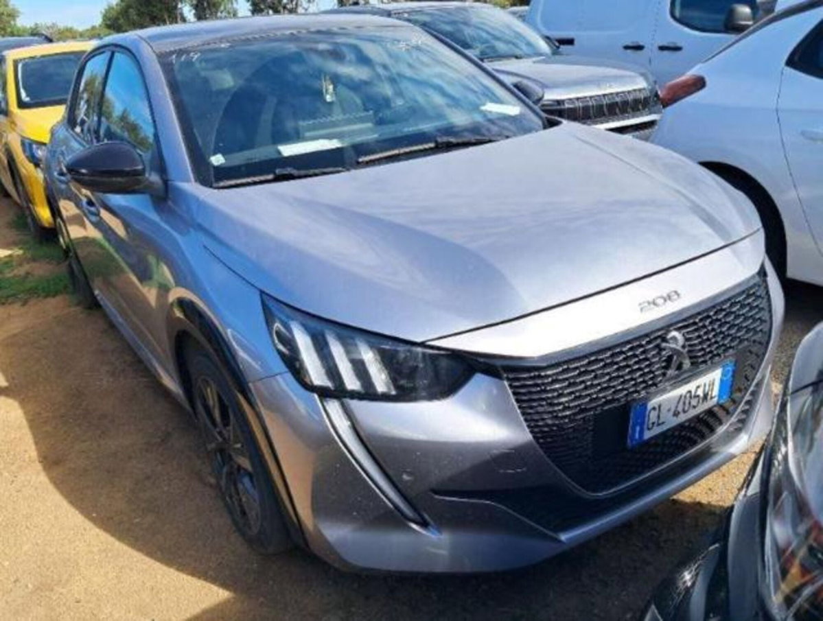 Peugeot 208 motore elettrico 136 CV 5 porte GT (3)