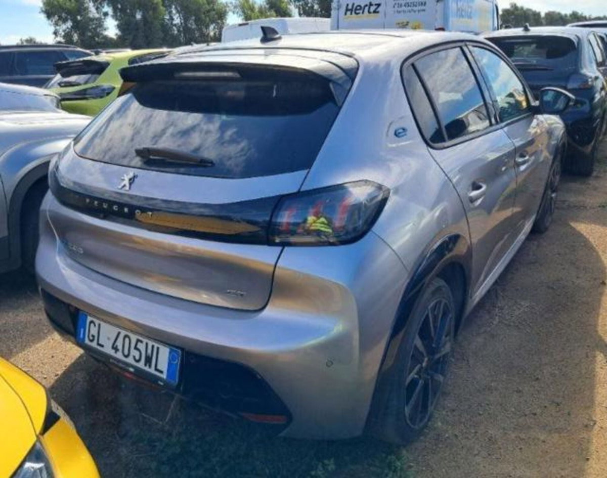 Peugeot 208 motore elettrico 136 CV 5 porte GT (4)