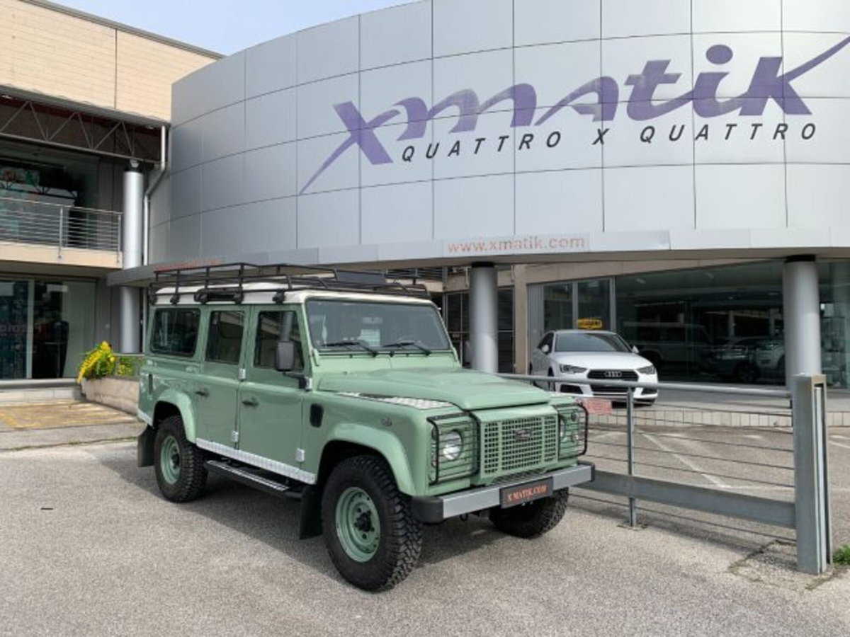 Land Rover Defender 110 2.2 TD4 Station Wagon Heritage Edition N1