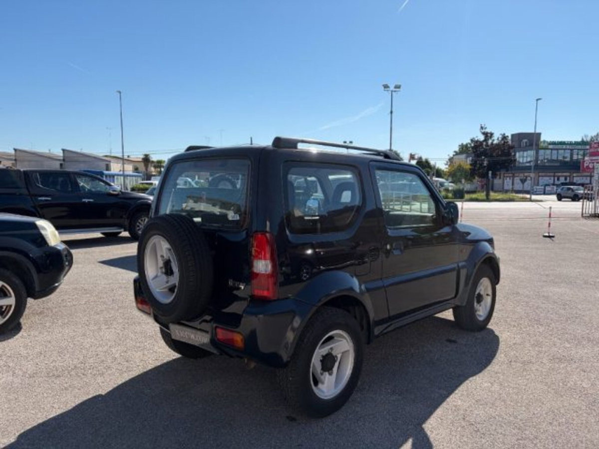 Suzuki Jimny 1.3i 16V cat 4WD JLX (6)