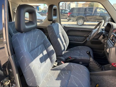 Suzuki Jimny 1.3i 16V cat 4WD JLX (9)