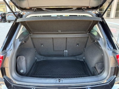Volkswagen Tiguan 2.0 tdi R-Line 150cv dsg (10)