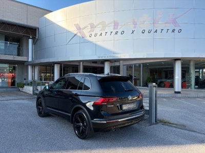 Volkswagen Tiguan 2.0 tdi R-Line 150cv dsg (4)